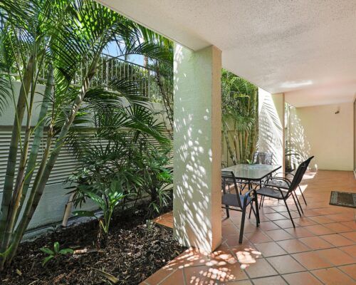 2-bedroom-gardenside-ground (3)