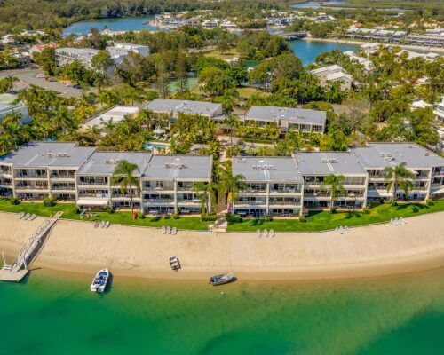 Noosa-Harbour-Resort-Aerial (3)